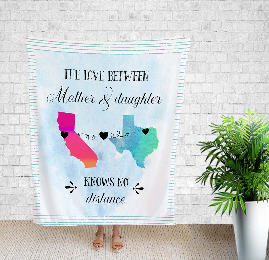 Blanket Design, The Love Between A Mother And Daughter Knows No Distance Blanket, Long Distance, Gifts For Mom, Throw Blanket
